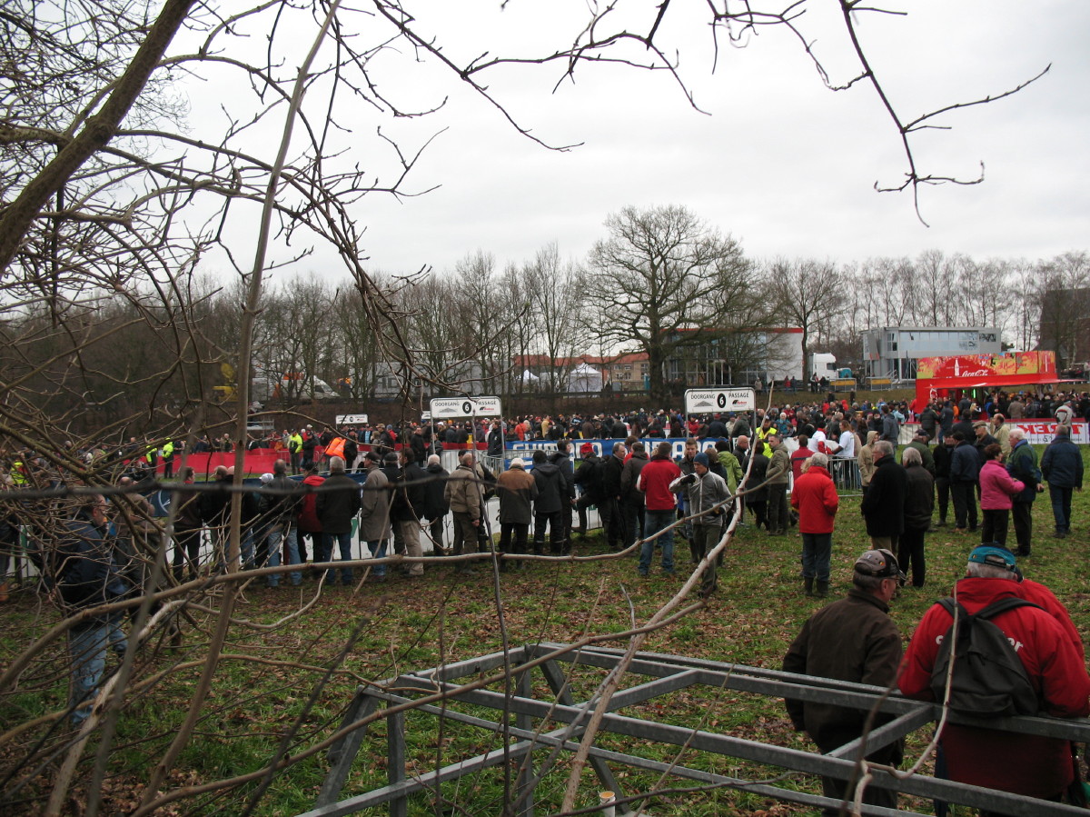 HOOGEREIDE LA FOULE